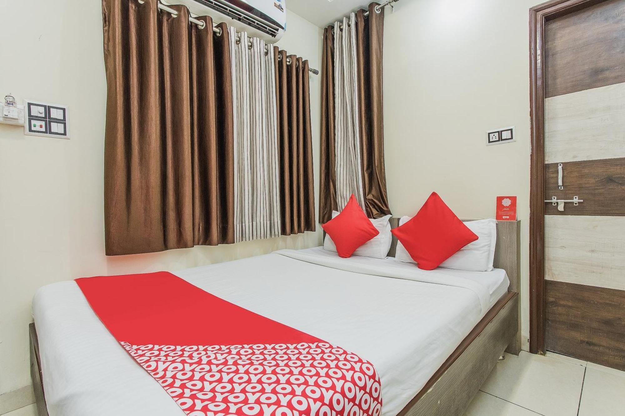 Hotel Mehar Residency Indore Esterno foto