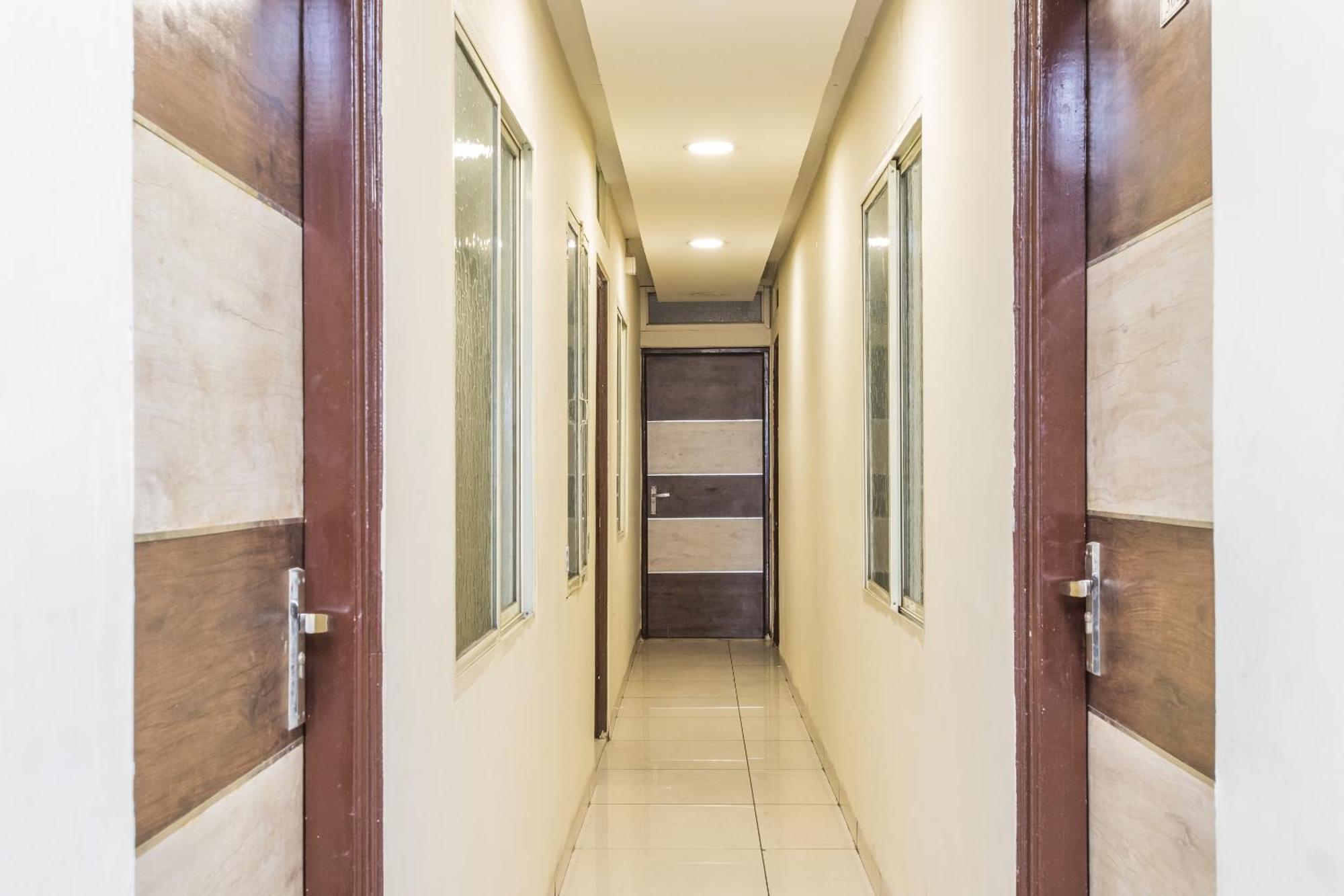 Hotel Mehar Residency Indore Esterno foto