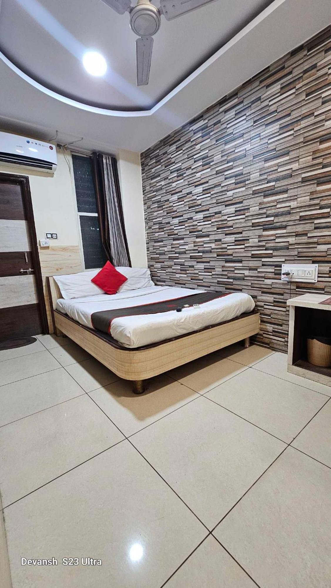 Hotel Mehar Residency Indore Esterno foto