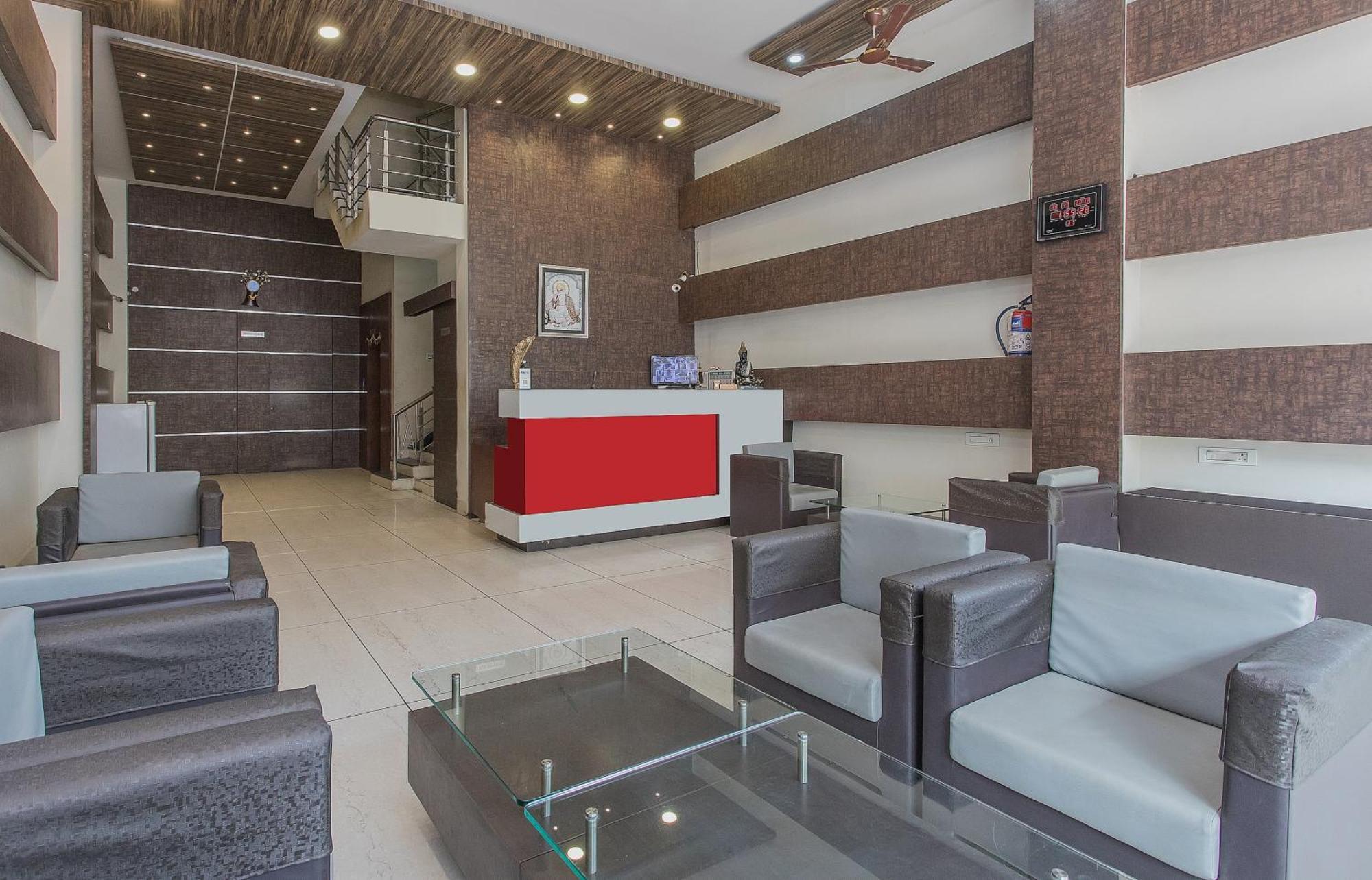 Hotel Mehar Residency Indore Esterno foto