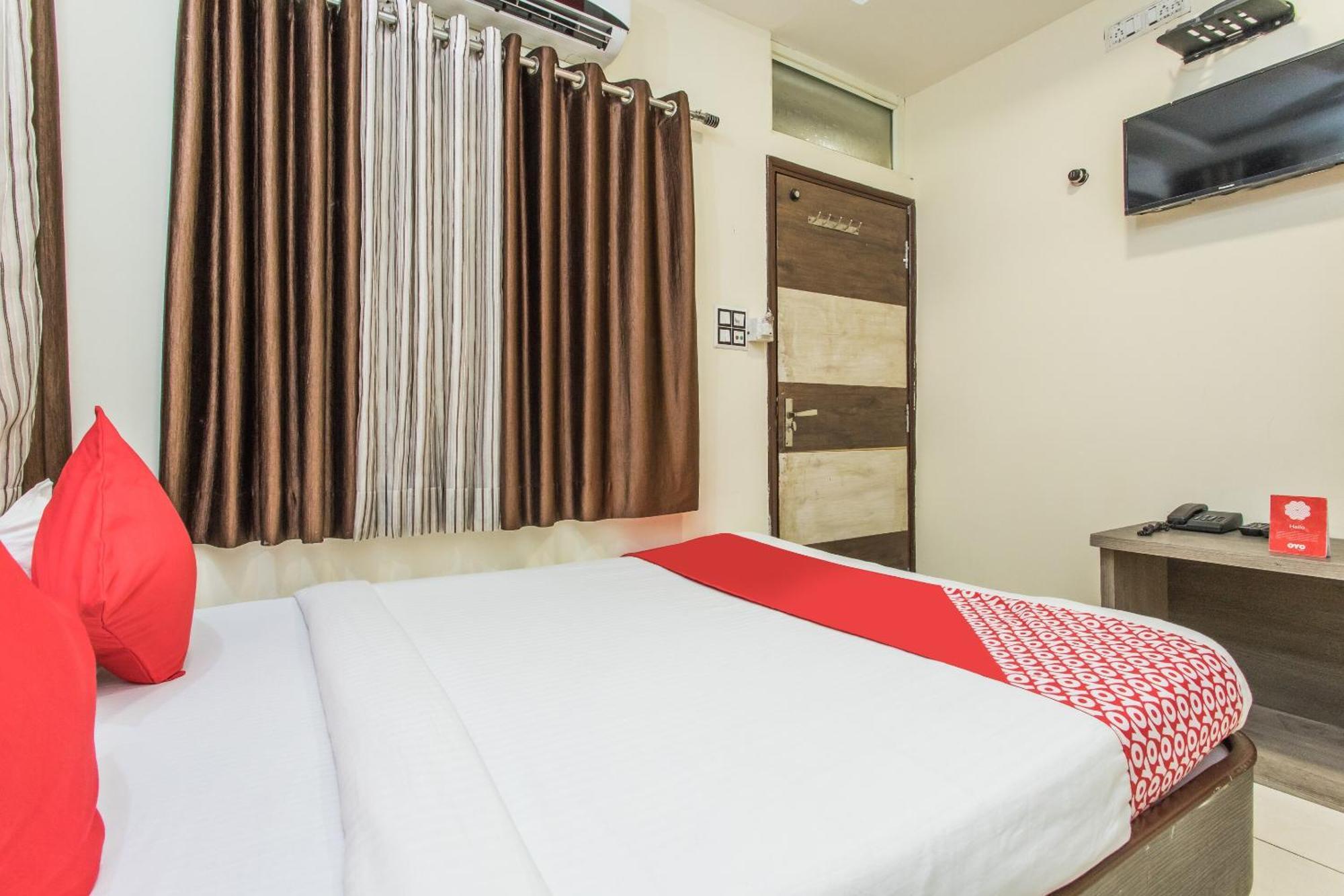 Hotel Mehar Residency Indore Esterno foto