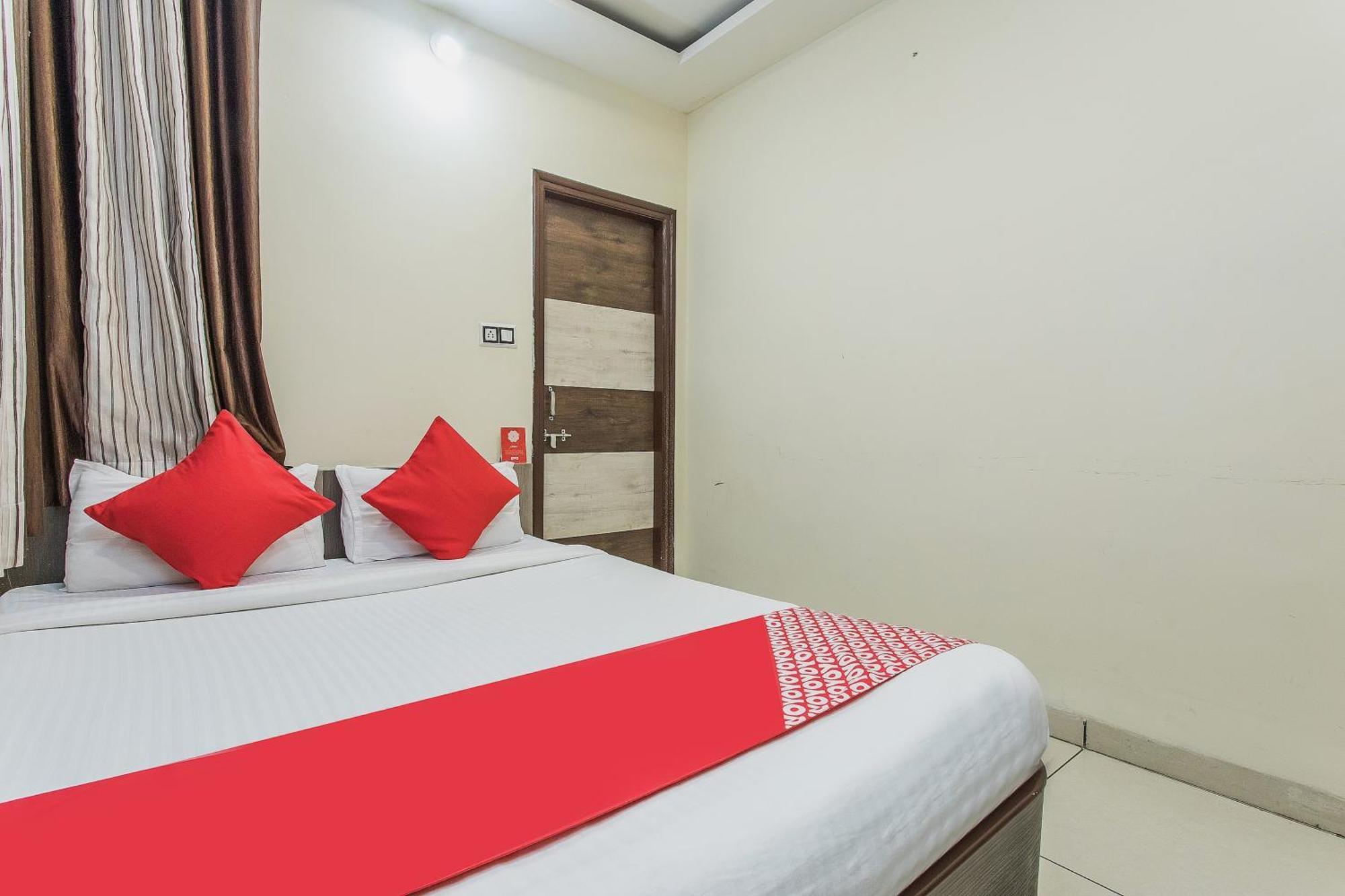 Hotel Mehar Residency Indore Esterno foto